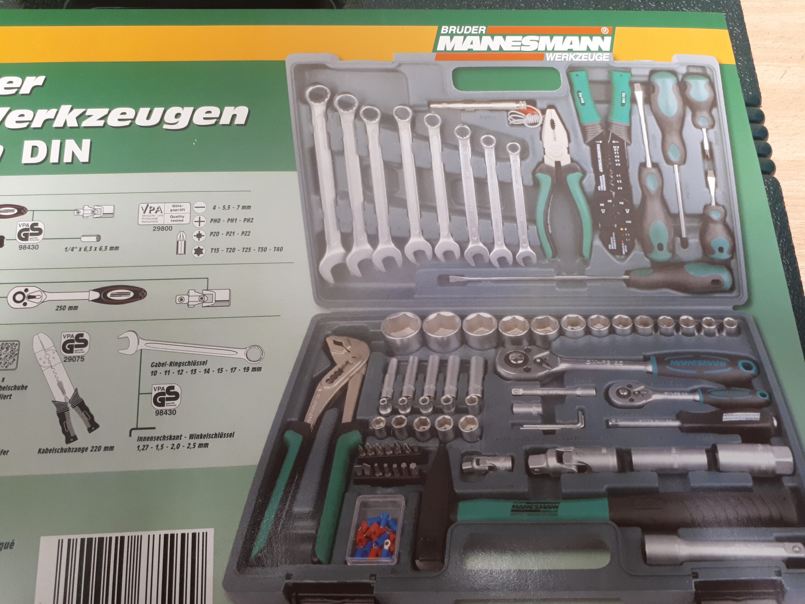 Tools24 - padrunvõtmete tööriistakomplekt M29099-5