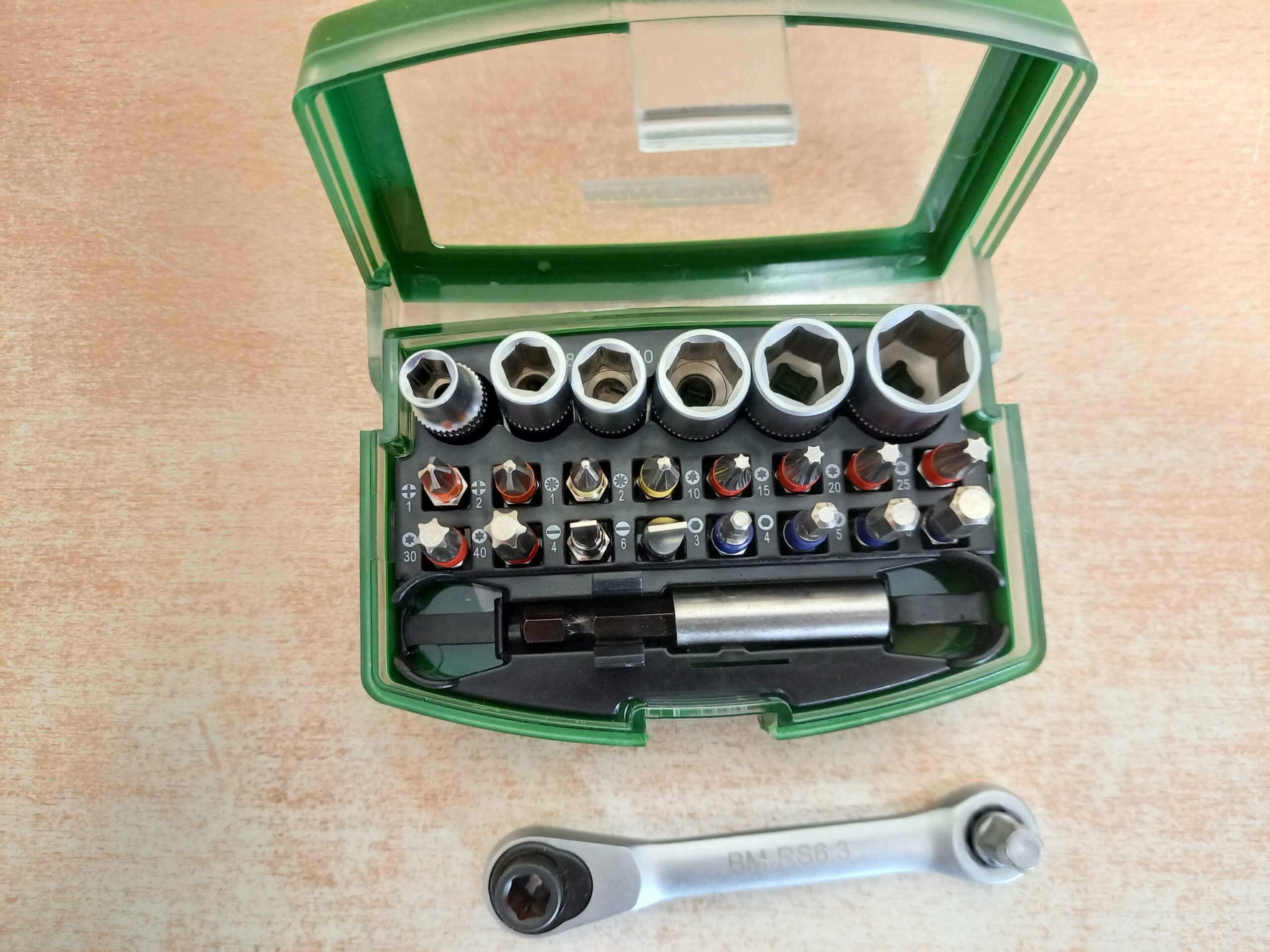 Tools24 - padrunvõtmete-otsikutekomplekt M29700-3
