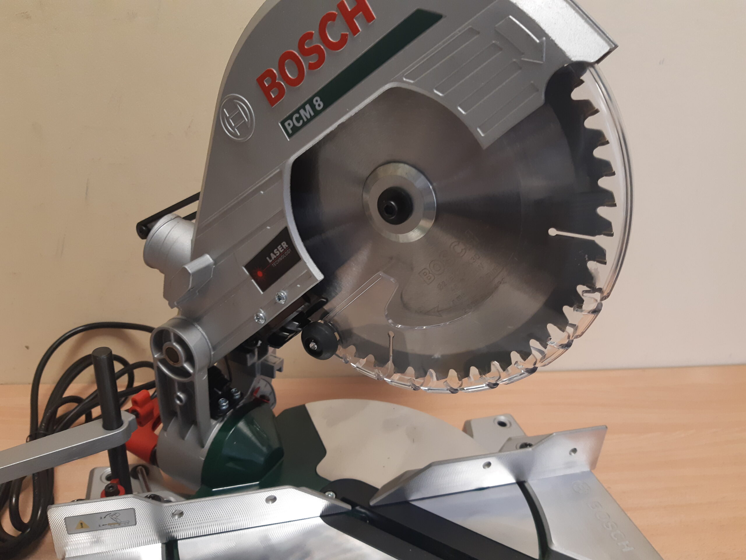 Tools24 - järkamissaag - nurgasaag Bosch PCM 8 0603B10000-10
