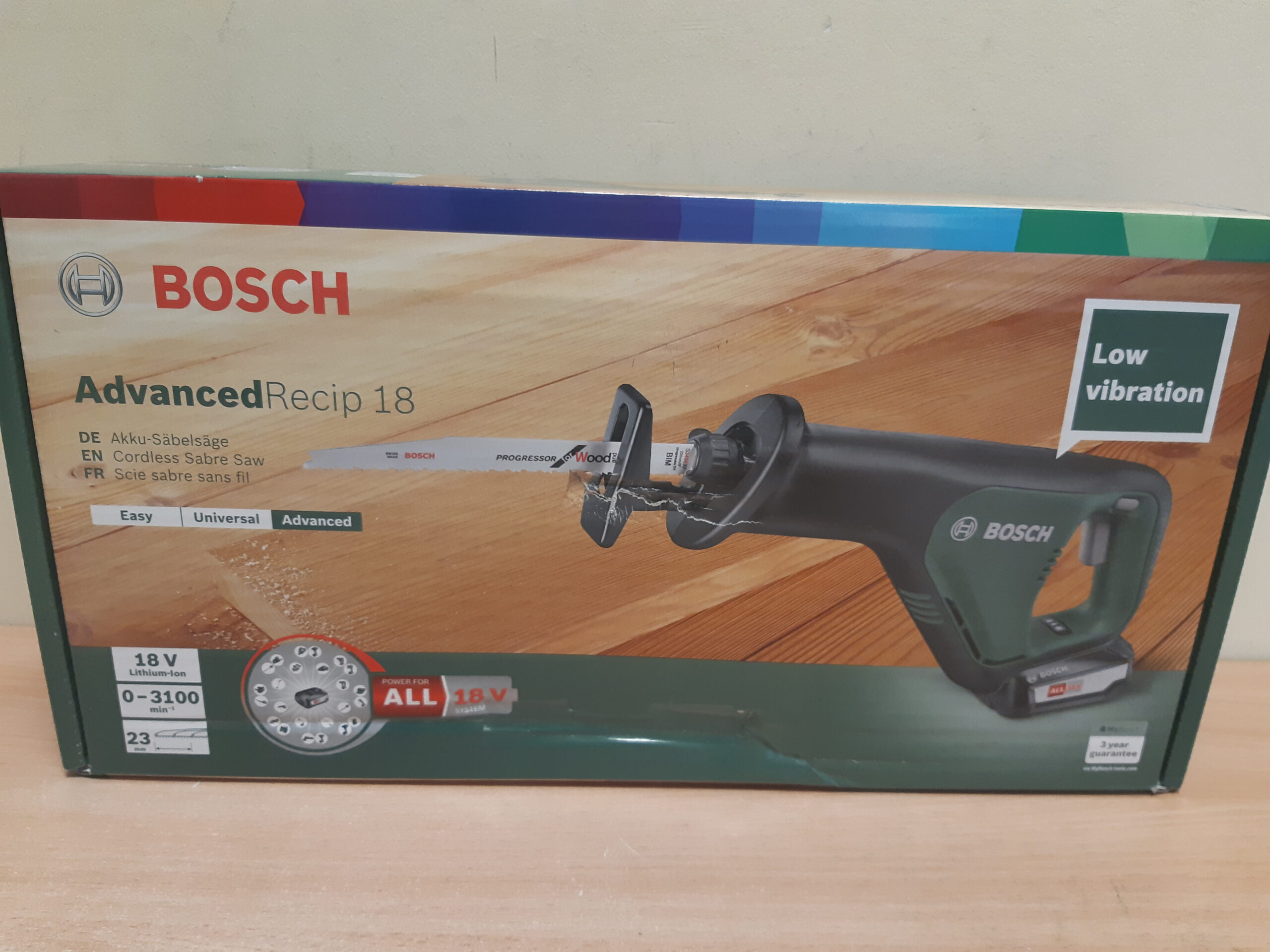 Tools24 - aku universaalsaag Bosch tiigersaag 06033B2401