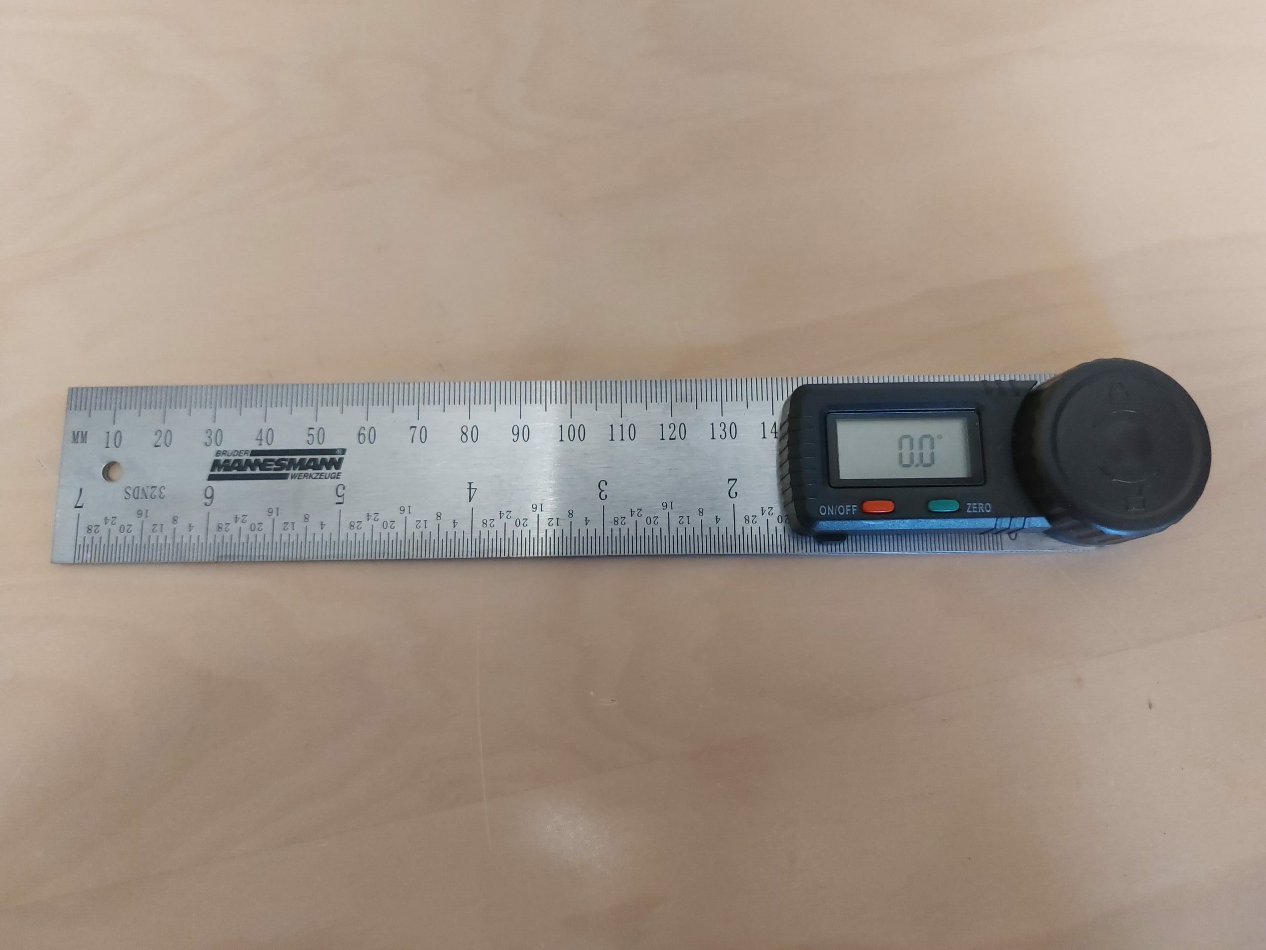 digitaalne nurgamõõtja